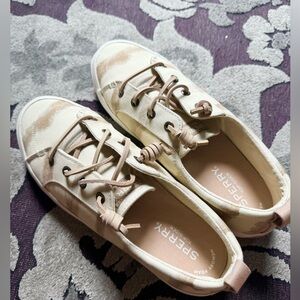 Sperry Crest Vibe Sneaker